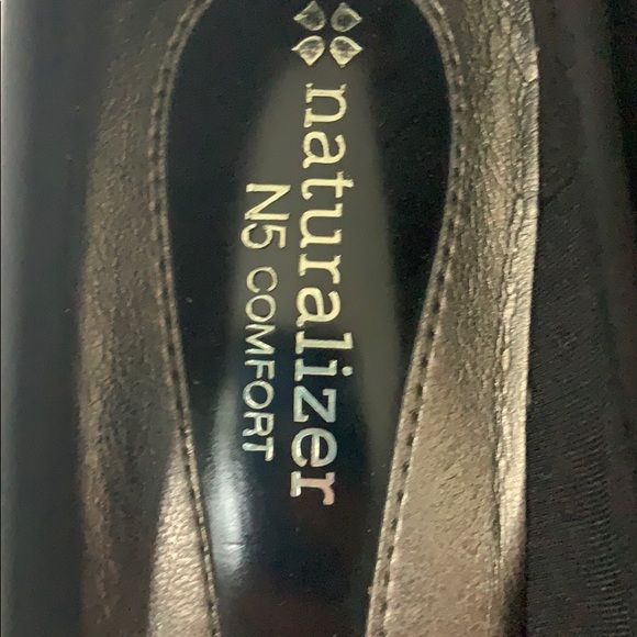 Naturalizer heels - Picture 8 of 8